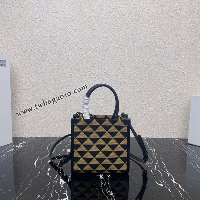 Prada專櫃新款小號刺繡織物包 1BA355 普拉達Saffiano皮革手提刺繡托特包 csp1056